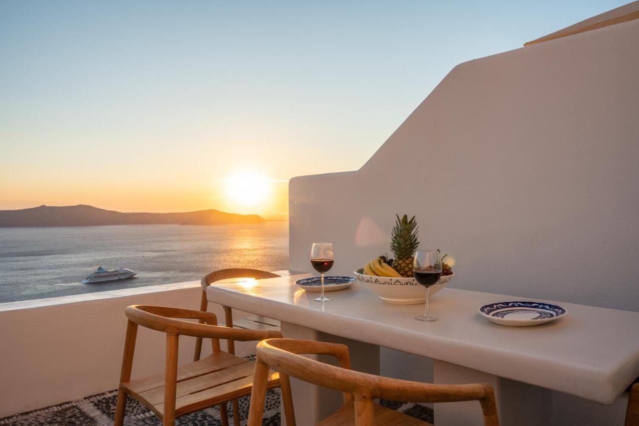 Inspire Santorini Luxury Villas Fira  Esterno foto